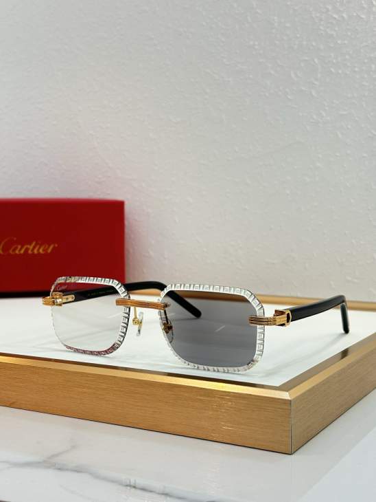 Picture of Cartier Sunglasses _SKUfw79280210fw